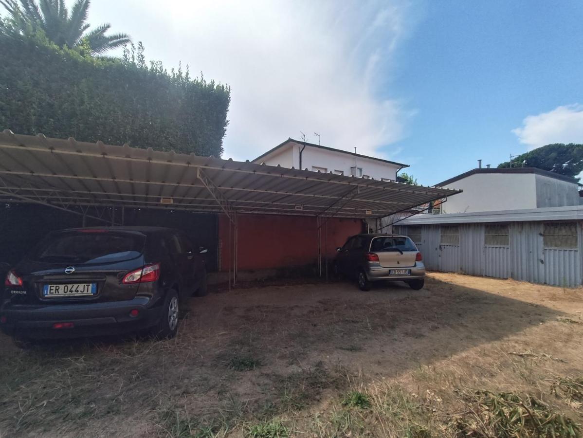 Le Palme 98 "Casa Vacanze" Lido di Camaiore Eksteriør bilde