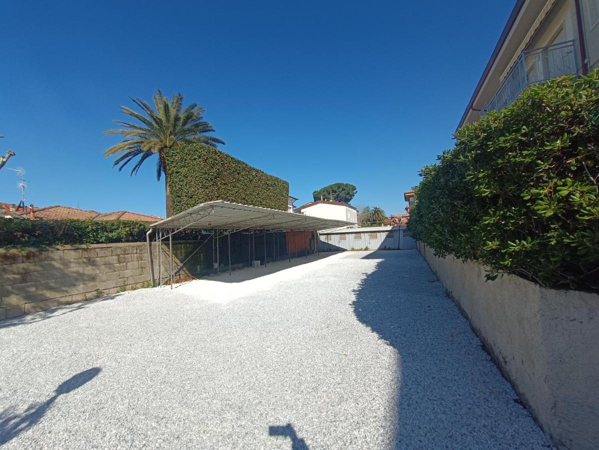 Le Palme 98 "Casa Vacanze" Lido di Camaiore Eksteriør bilde