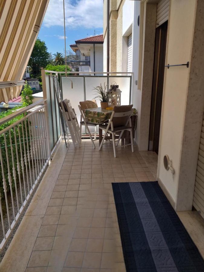 Le Palme 98 "Casa Vacanze" Lido di Camaiore Eksteriør bilde